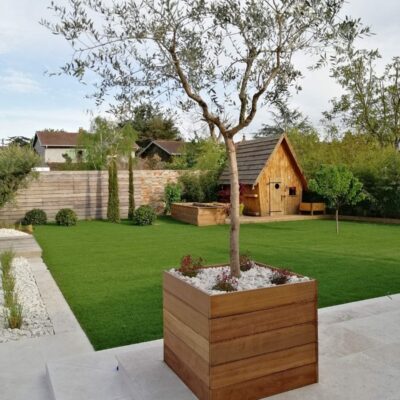 AMÉNGAMENT EXTÉRIEUR plantation à Satolas et Bonce